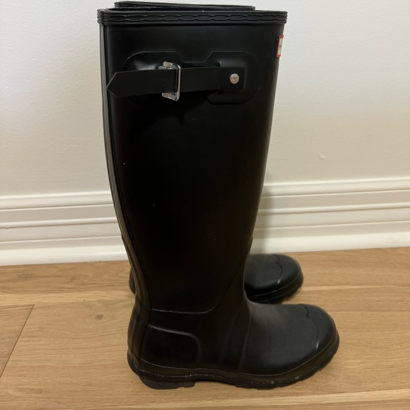 Hunter RainBoots - Picture 2 of 3
